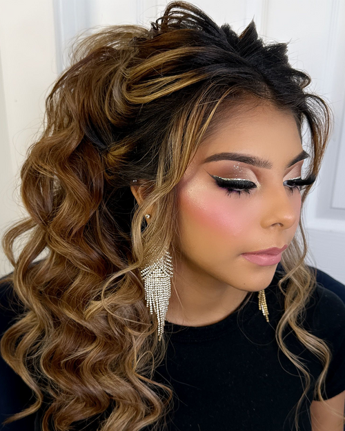 Clase Intermedia de Peinados 2026