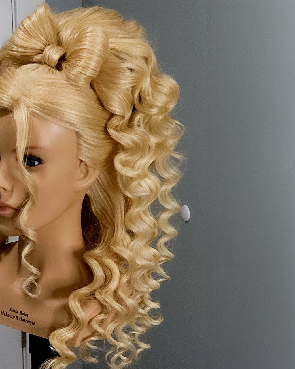 Maniquí de cabello humano 24 pulgadas